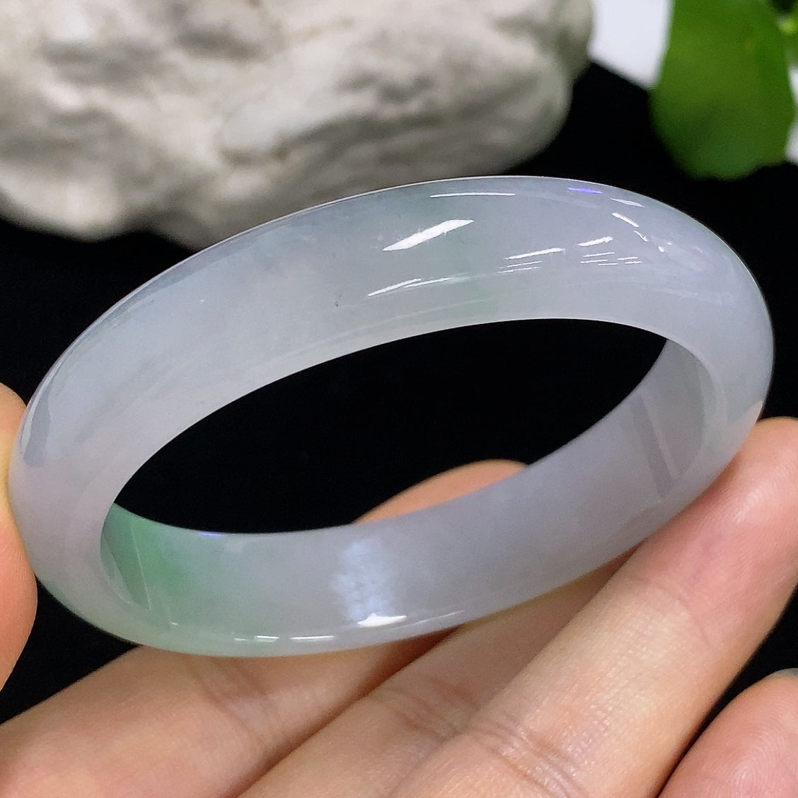 Jadeite Concubine Bracelet, Total Weight Approx. 37.7g, Size 53/45.3