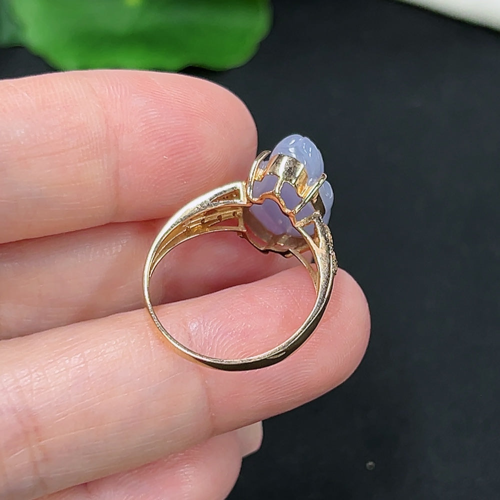Jadeite inlaid ring18K gold (with diamond accents)