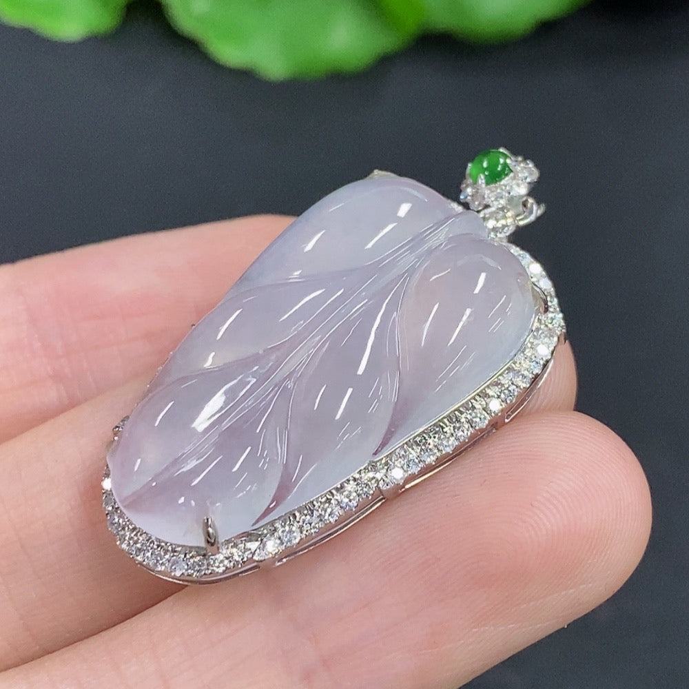 Jadeite Leaf Inlaid Pendant 18k with Diamond Accent, Total Weight Approx. 7.2g