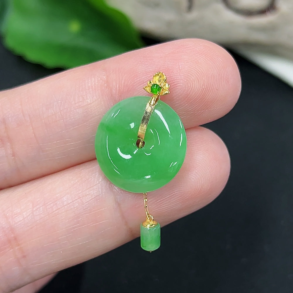 Jadeite Peace Knot Pendant 18K Gold