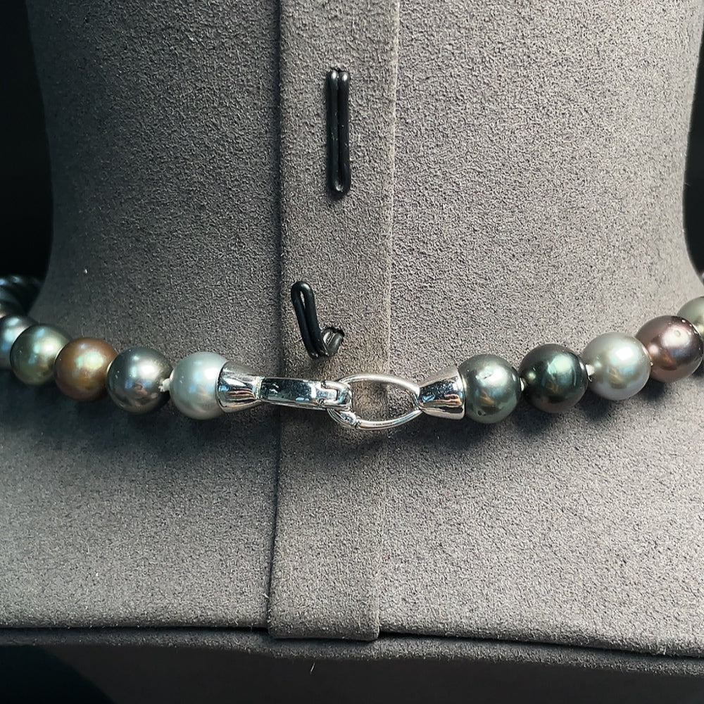 Seawater pearl necklace, color origin undetermined, non-gold, total product weight approximately 52.23g, size approx. 8.1-10.6mm