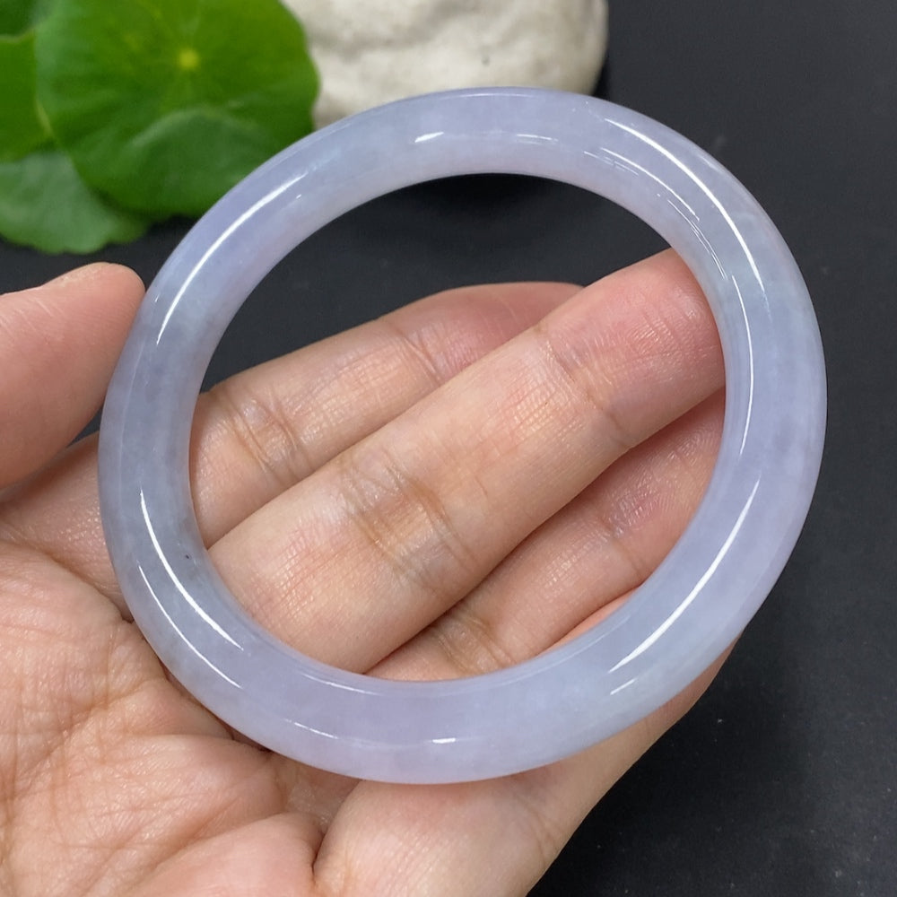 Jadeite Round Bangle