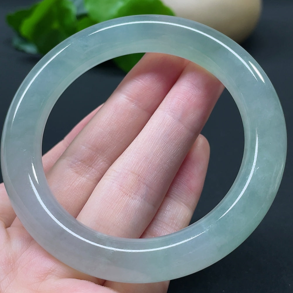 Jadeite Round Bangle