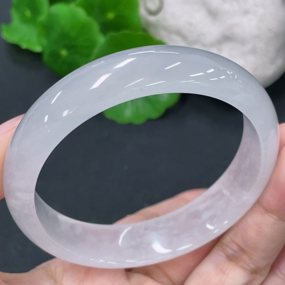 Jadeite Round Bangle