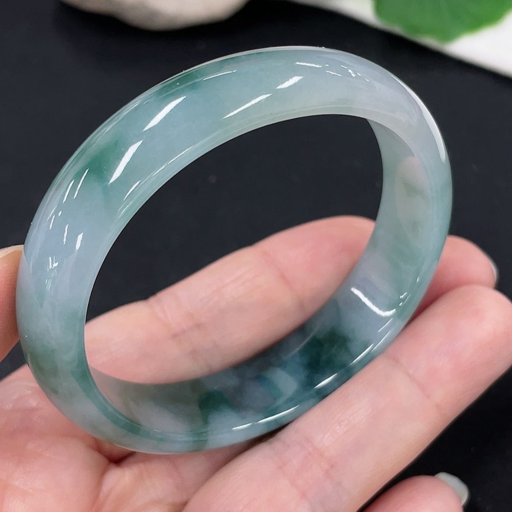 Jadeite Concubine bracelet with green jade stones, HKHQ brand, showing detailed close-up of the 52/46.8 size and intricate craftsmanship.