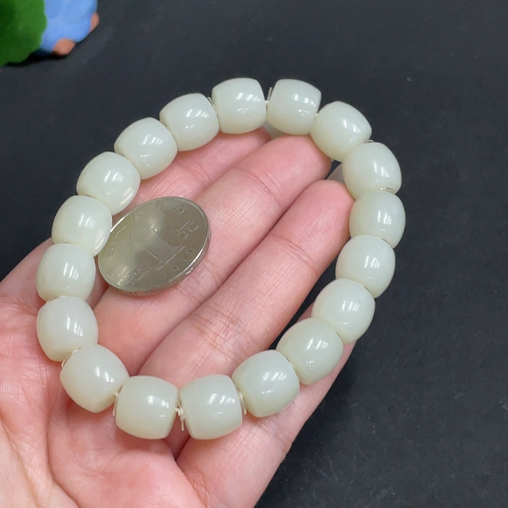Hetian Jade Bracelet      Approx. 11.4 mm      Total Weight Approx. 51.9g