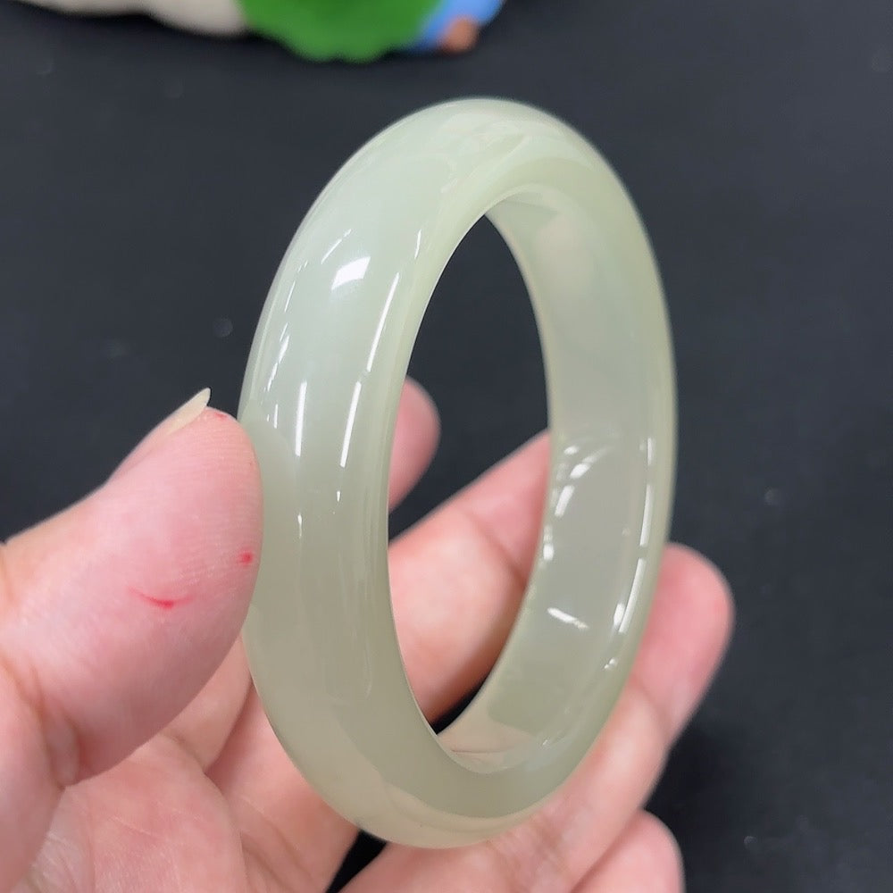 Hetian jade round bracelet by HKHQ featuring smooth, polished jade beads, size 50.4 with total weight approx. 48.4g