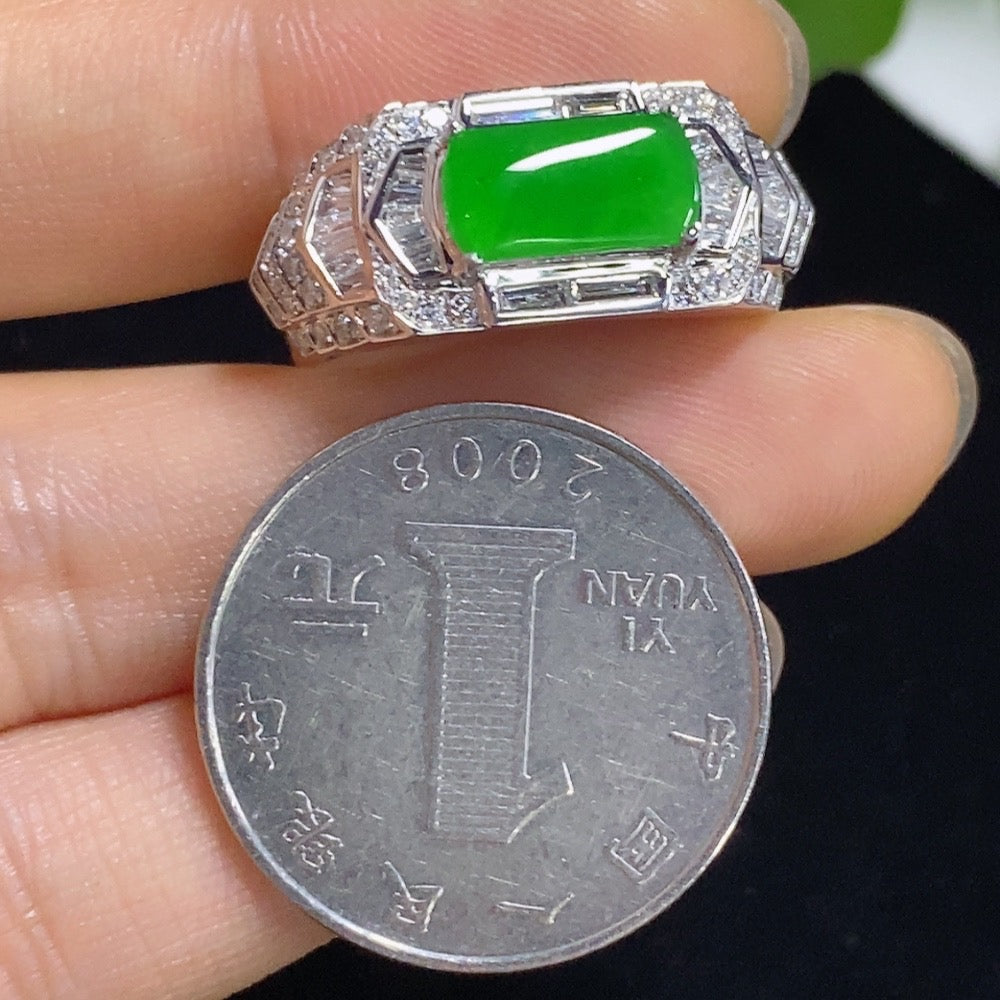 Jadeite Plain Pendant Ring 18k with Diamond Side Stones