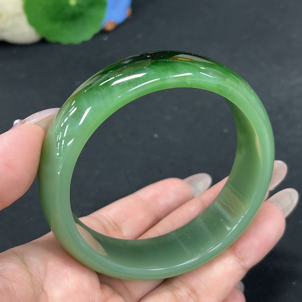 HKHQ Hetian Jade round bracelet, size 61, with approximately 74.1g weight, showcasing smooth, polished jade beads.
