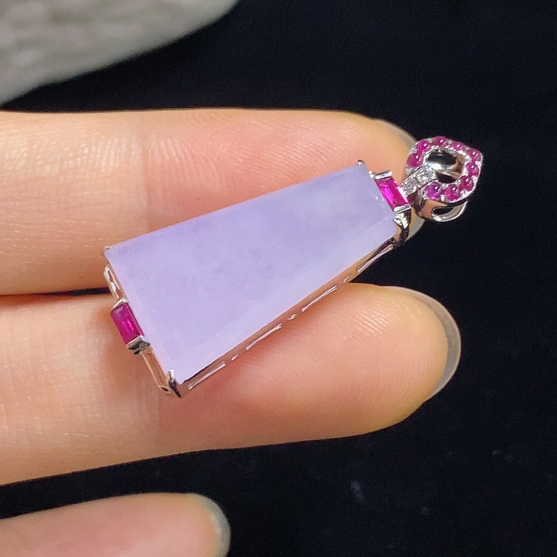 Jadeite Plain Pendant Mounted Pendant 18k with Diamond (Colorless) Total Weight Approx. 3.48g