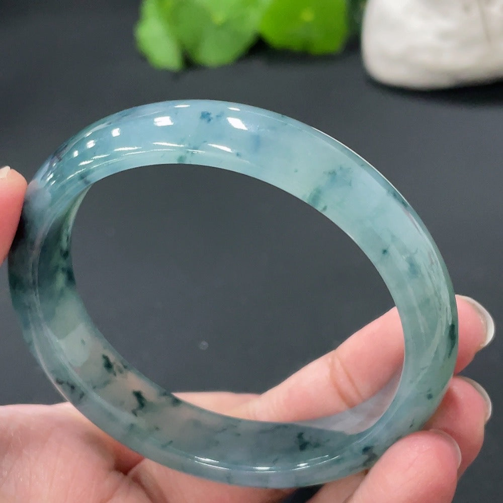 Jadeite Concubine Bracelet Size 55.2 Short Diameter 47.9 Total Weight 45.164g