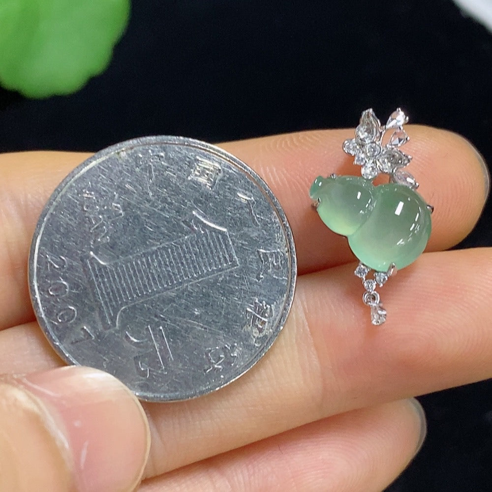 Jadeite Gourd Inlaid Pendant 18k with Diamond Accent Total Weight Approximately 1.36g