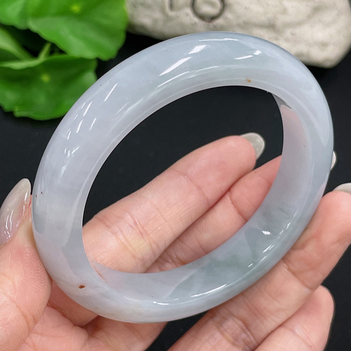 Jadeite Round Bangle