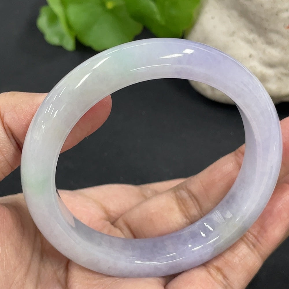 Jadeite Round Bangle