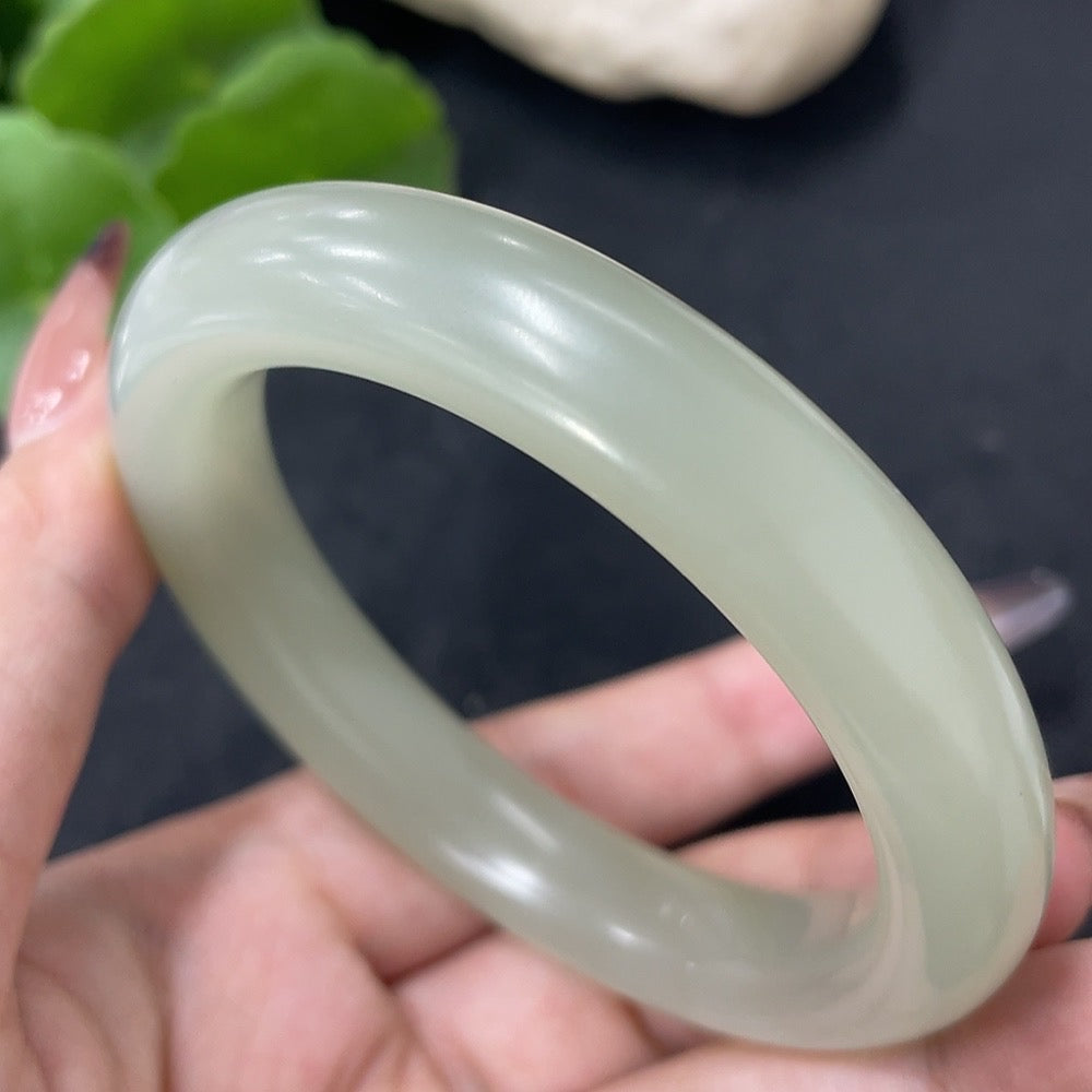 Hetian Jade Round Bracelet Size 55.8 Total Weight Approx. 58.6g