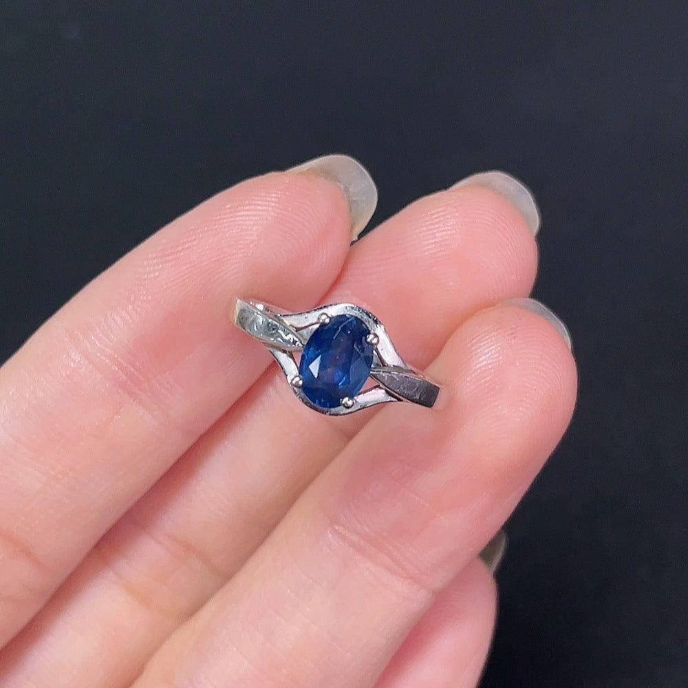 Sapphire Inlaid Ring 18K Gold