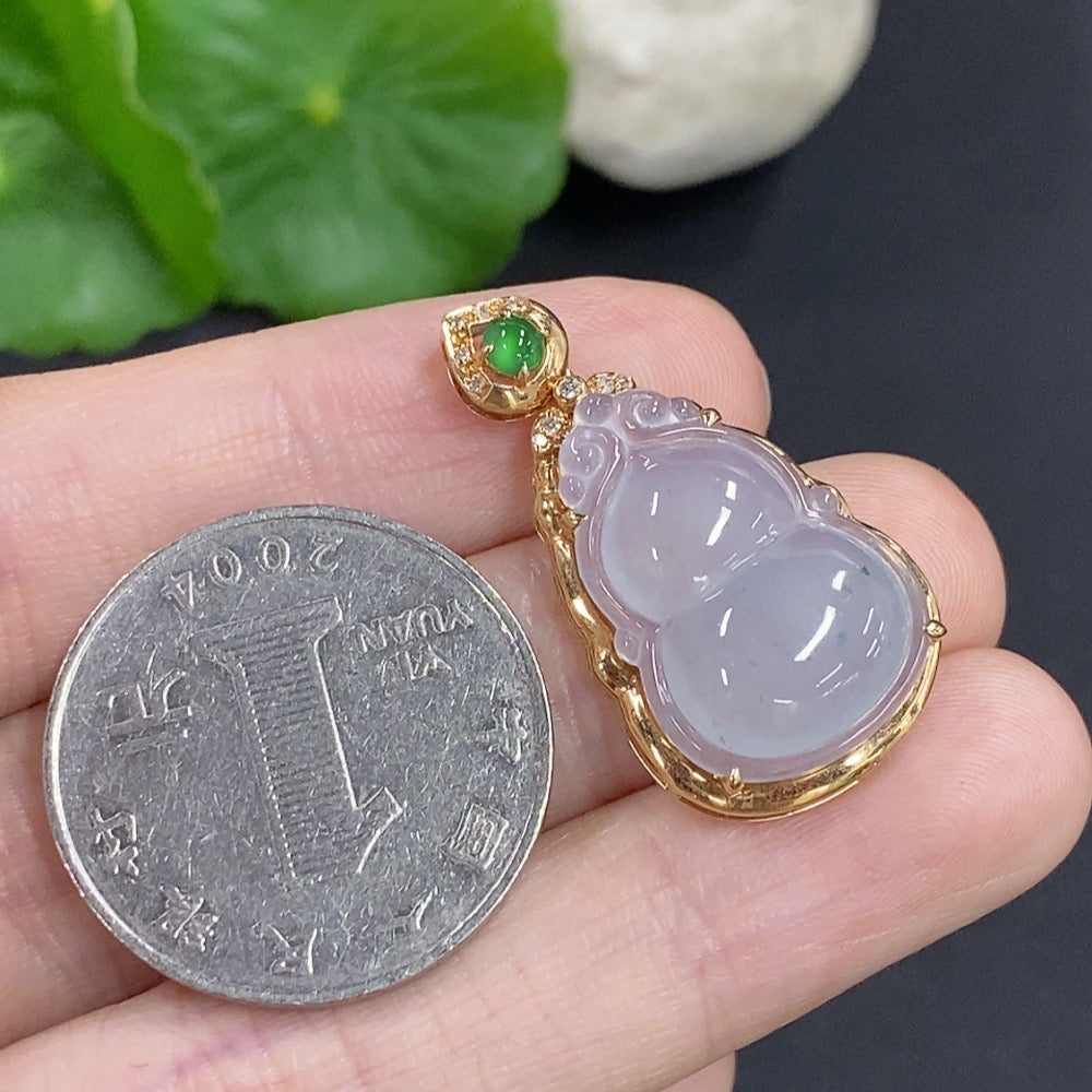 Jadeite Gourd Inlaid Pendant 18k Gold Total Weight Approx. 3.3g with Diamond Accents