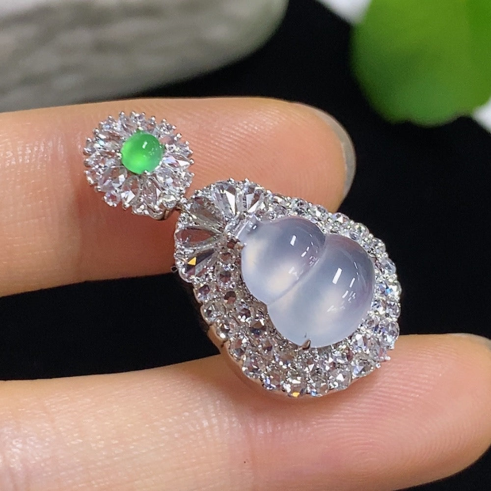 Jadeite Gourd Inlaid Pendant 18k with Diamond Accents Total Weight Approximately 4.2g