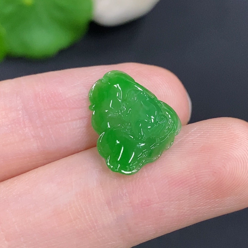 Jadeite Wealth-Bringing Frog Pendant, Total Weight Approximately 1g